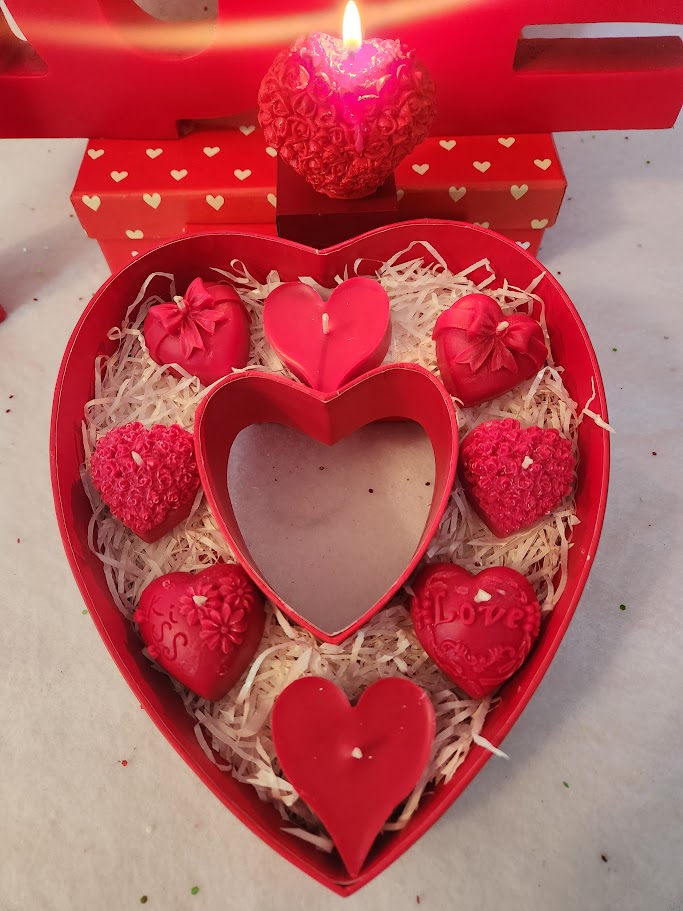 8 bougies saint valentin dans boite coeur