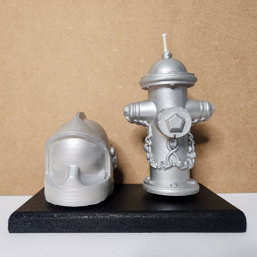 Bougie borne incendie et casque de pompier (sans mèche) argent