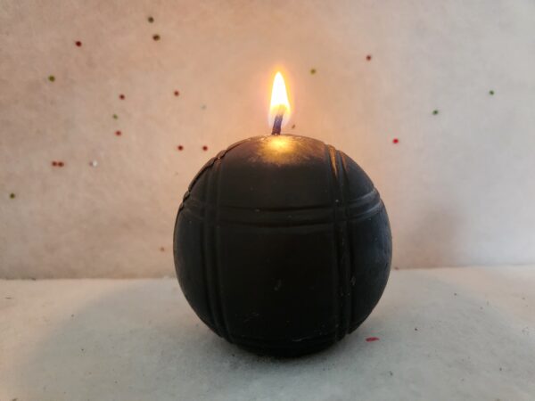 Bougie boule de pétanque noire