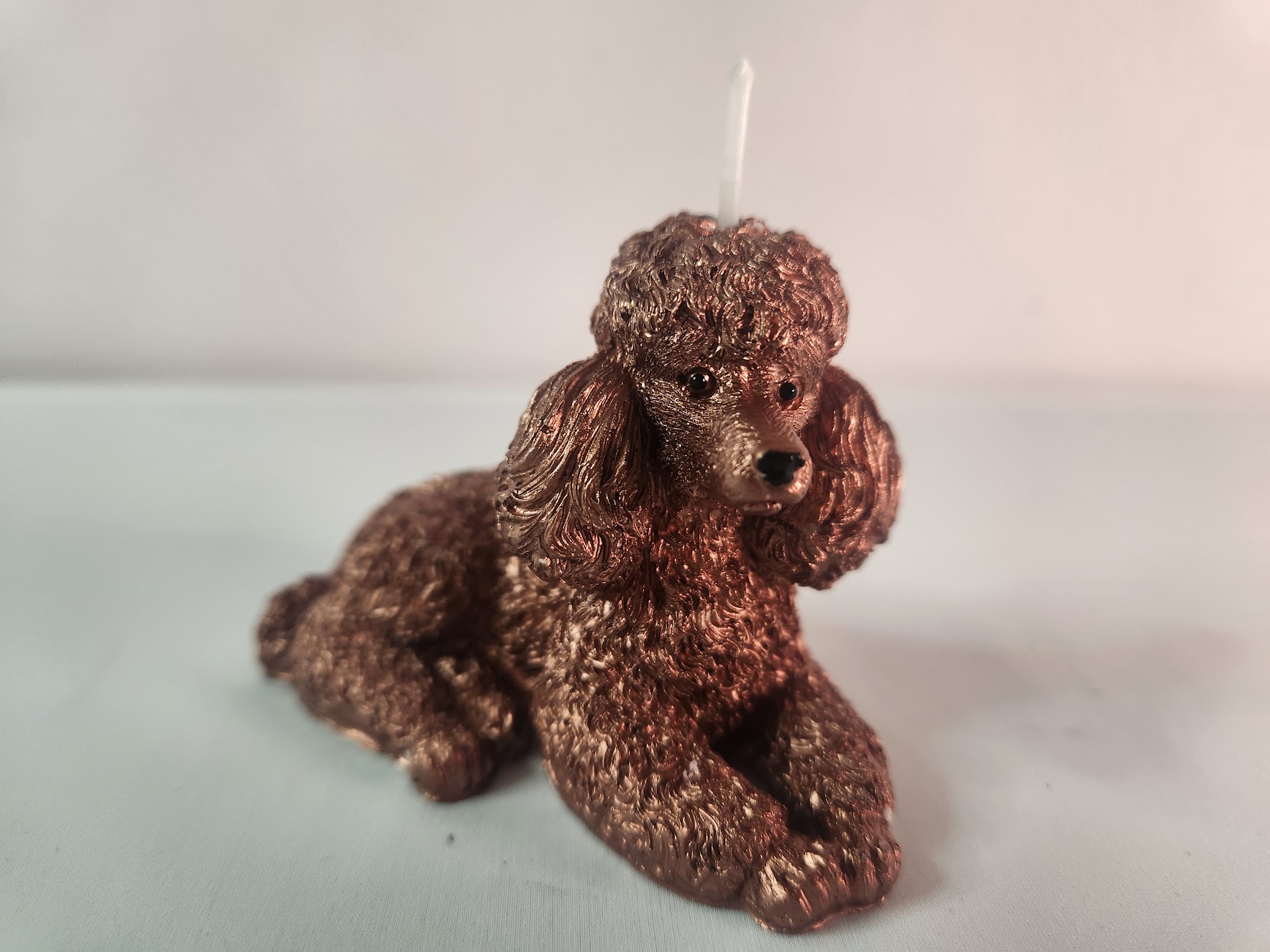Bougie chien caniche cuivré Bougie caniche couleur cuivrée