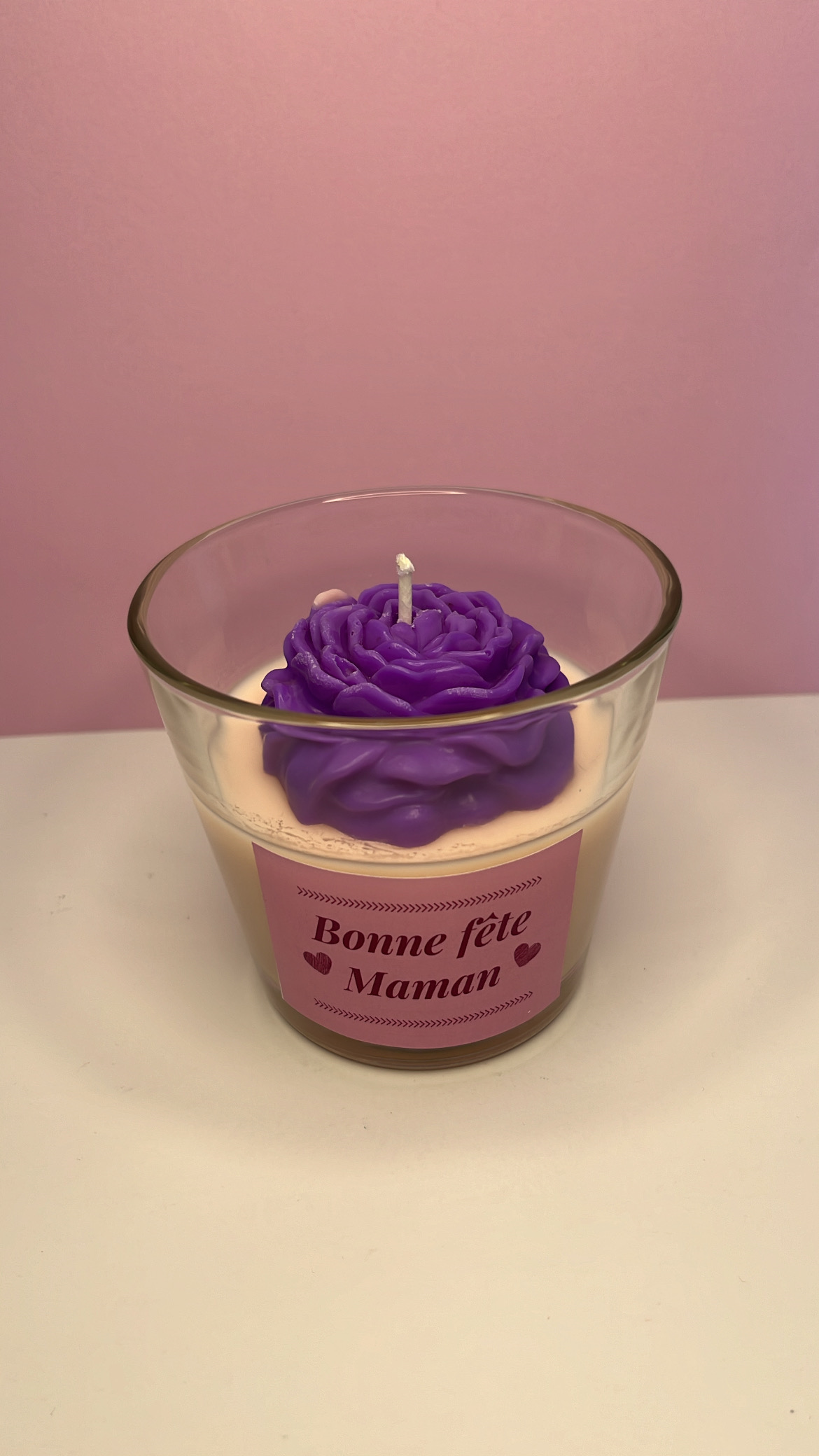 Bougie rose pâle avec rose violette 2