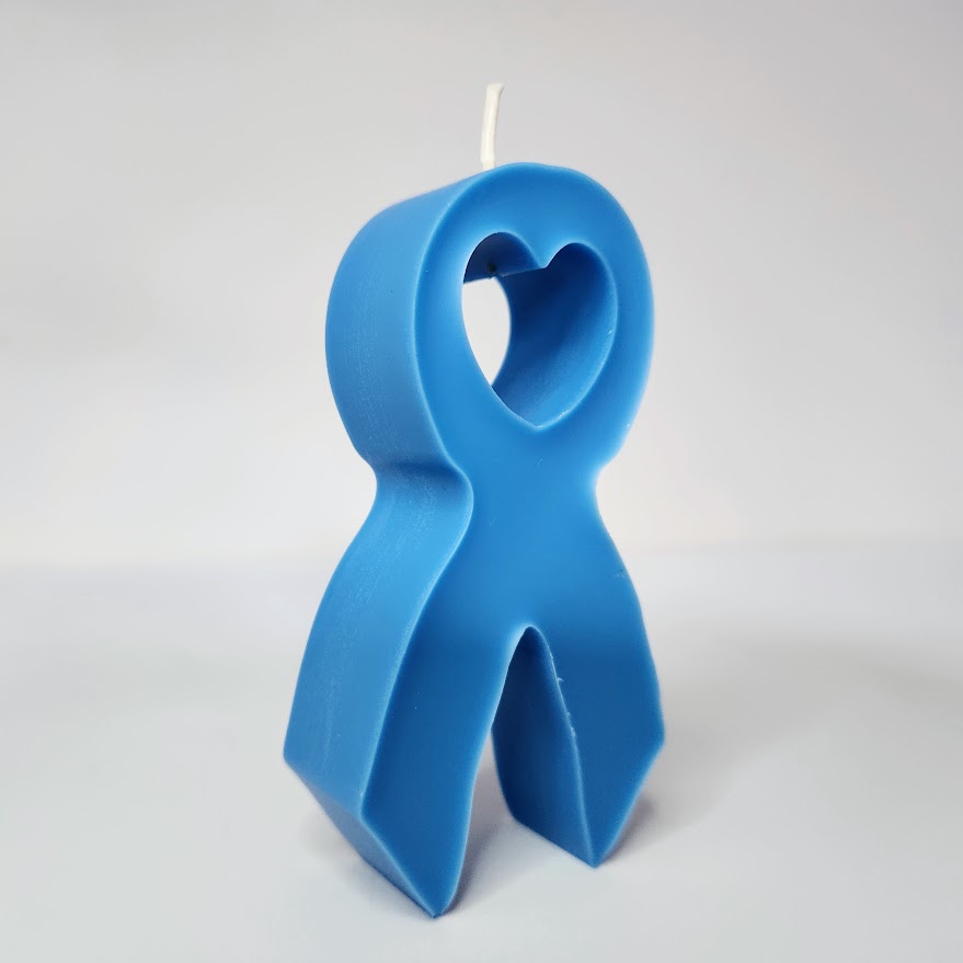 Bougie ruban bleu vue de coté Bougie ruban bleu artisanat français cire végétale