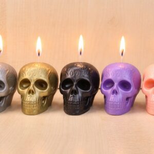 Bougies têtes de mort colorées en cire végétale artisanale