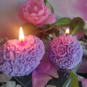 Bougies cœur et boule fleuris