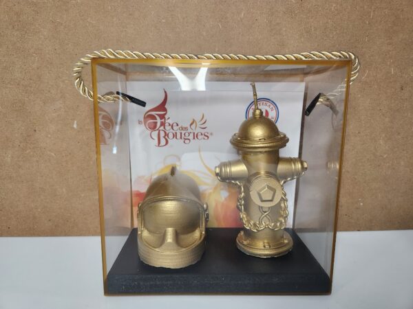 coffret bougie borne incendie et casque en cire doré
