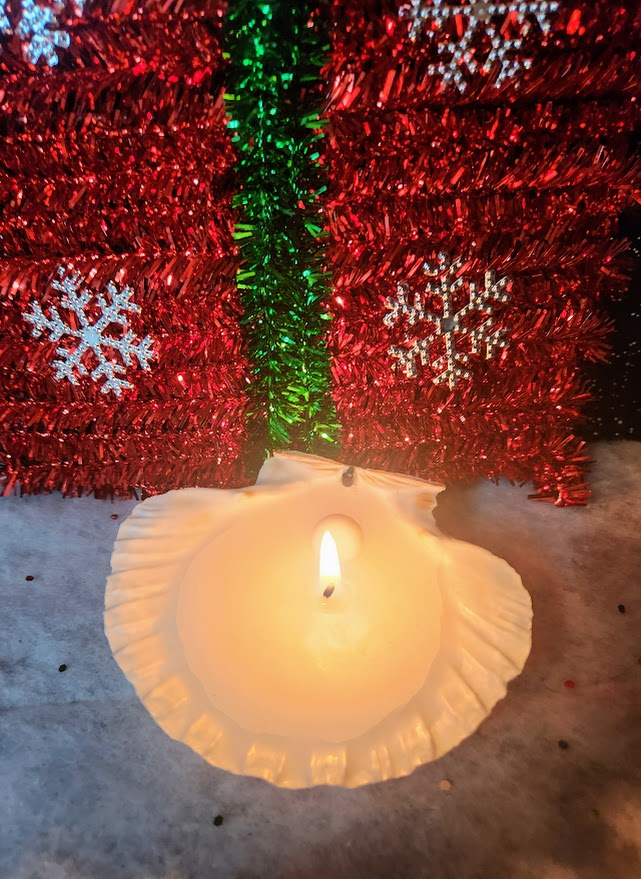 bougie artisanale dans une coquille saint jacques bougie dans une coquille saint jacques