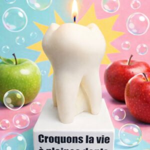 Bougie insolite en forme de dent avec flamme, mise en scène pop art vitaminée avec pommes colorées et fond pastel graphique