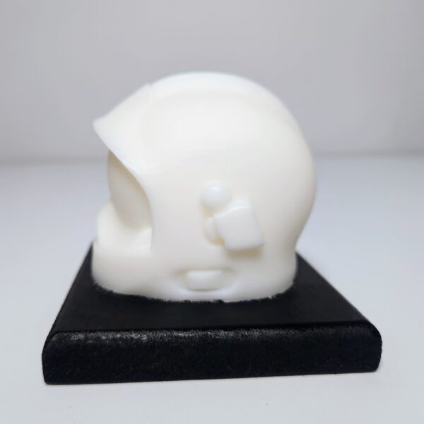 casque de pompier blanc en cire