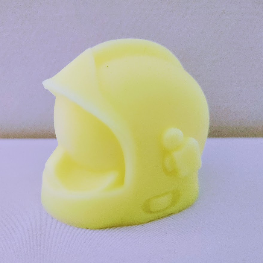 casque de pompier en cire végétale jaune fluo sans mèche
