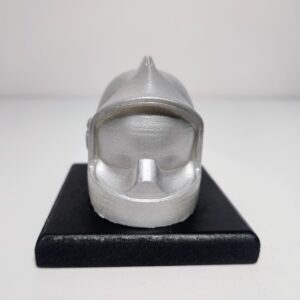 casque de pompier en cire végétale couleur argent vendu sans mèche