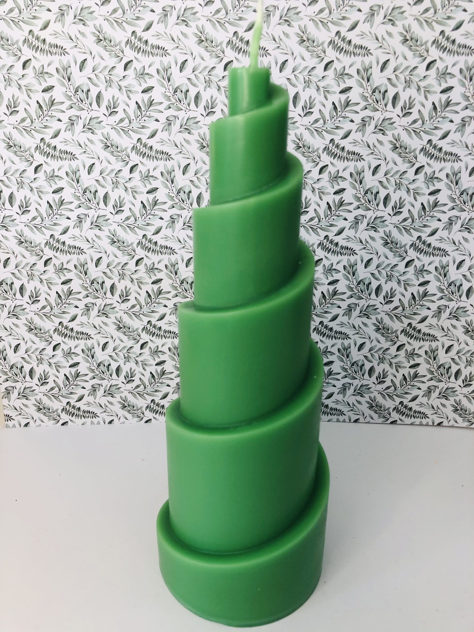 bougie décorative spirale verte bougie décorative verte en forme de spirale